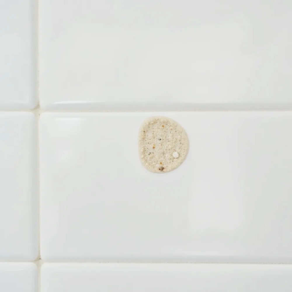 Jak usunąć kamień z płytek łazienkowych