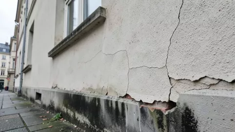 ekspertyza stanu technicznego elewacji zabytkowej kamienicy co uwzględnić