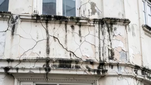 ekspertyza stanu technicznego elewacji zabytkowej kamienicy zakres