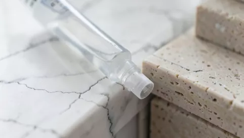 żywica kamieniarską w tubie